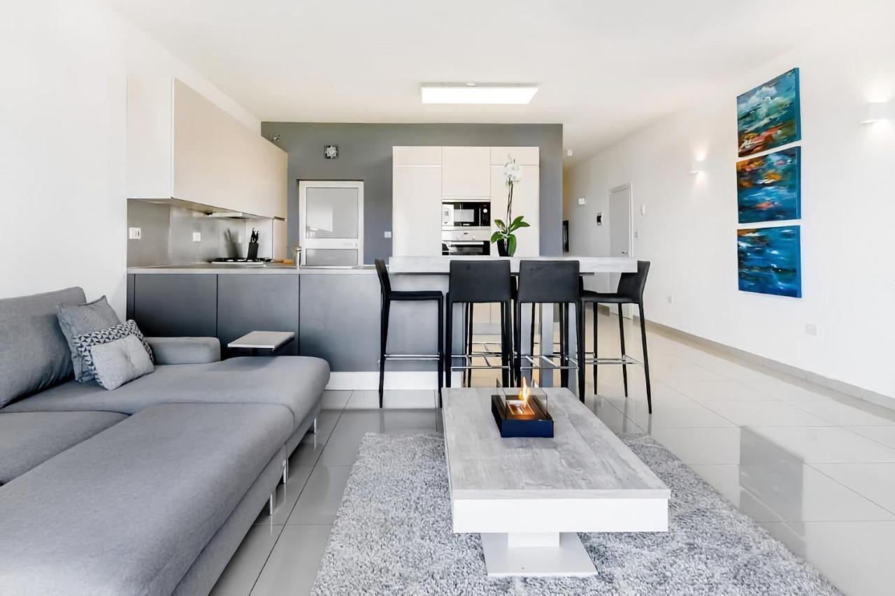 Award Winning Apartment St Julians Сент Джулианс Экстерьер фото